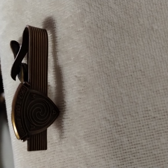 VTG 1963 Men's 'AMA American Motorcycle Association Tour Award Tie Bar Clip - Picture 2 of 5